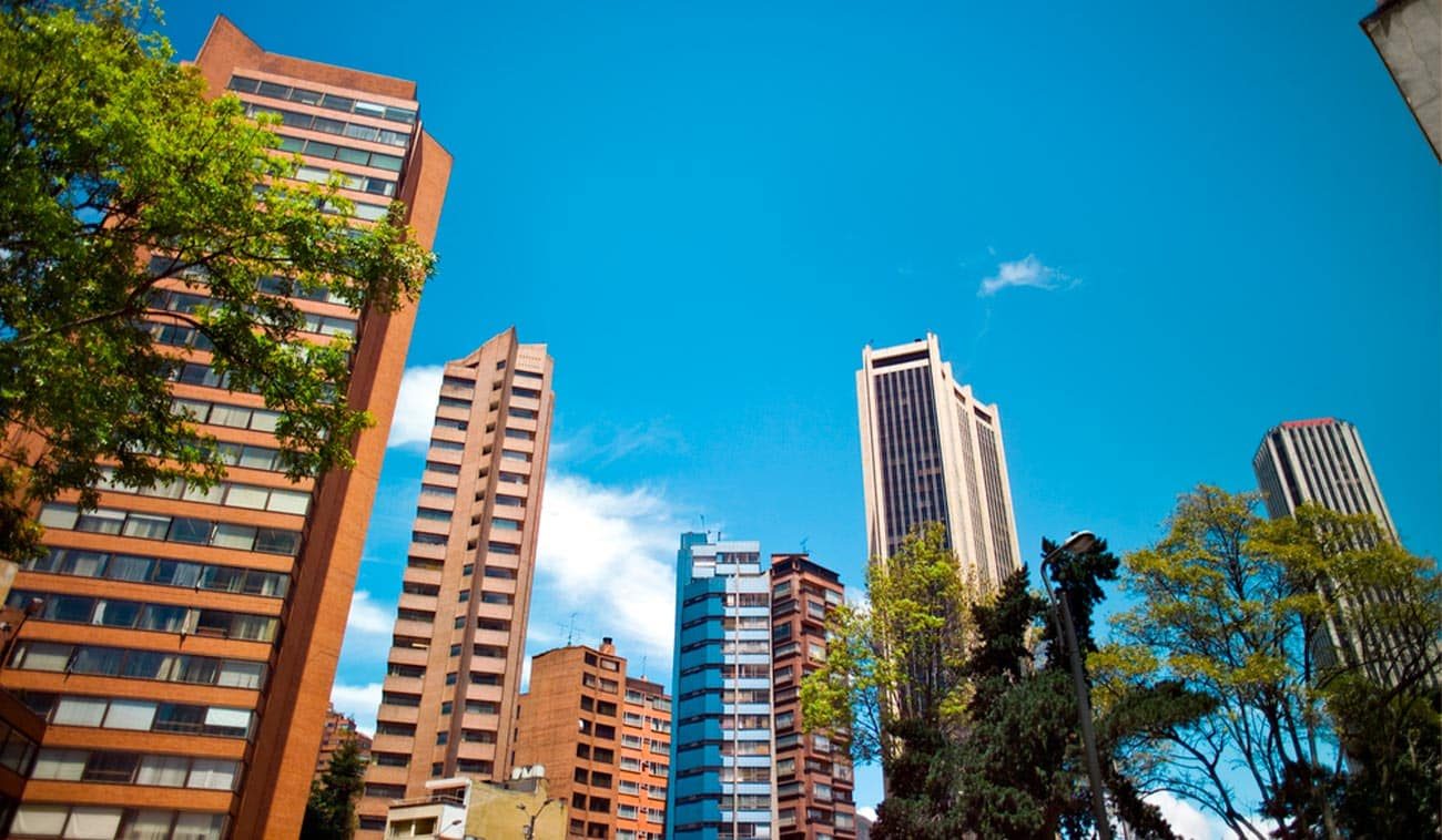 que te ofrece el centro de bogota en tema de oficinas